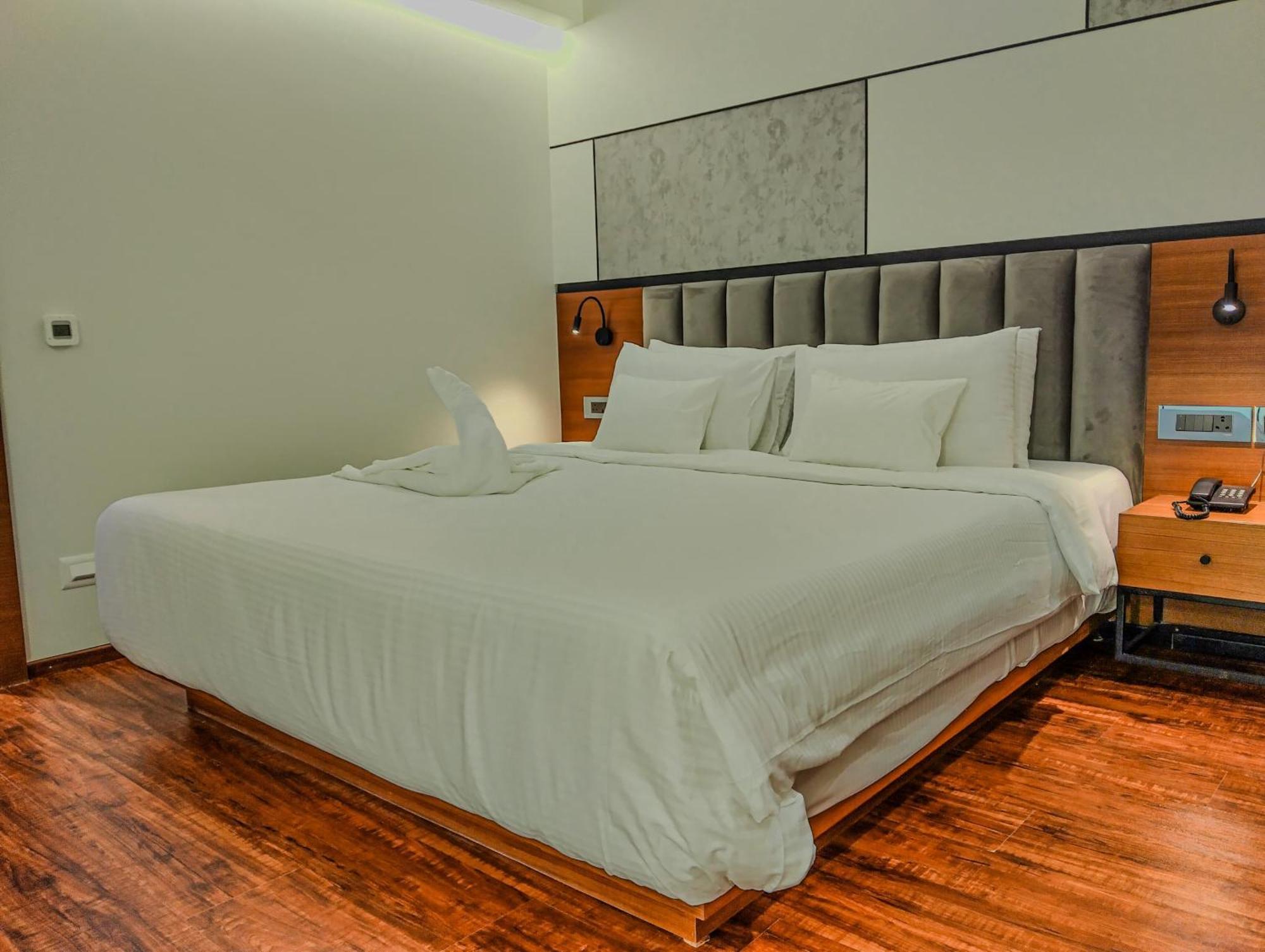 Hotel Noah Spire Agartala Exterior photo